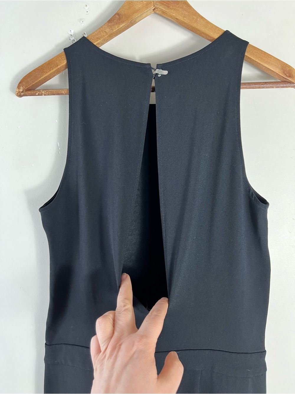 ARITZIA BABATON BRANSON BLACK CREPE JUMPSUIT Size 0 XS - Picture 9 of 16